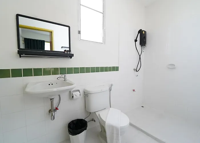 Roomquest Pratunam