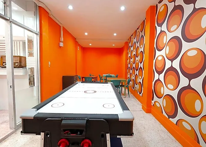 Roomquest Pratunam Hotel 4*